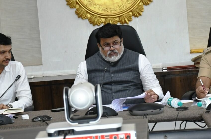 तालुका ठिकाणी 75 फूट उंचीचा राष्ट्रीय ध्वज उभारणार: ना. सामंत