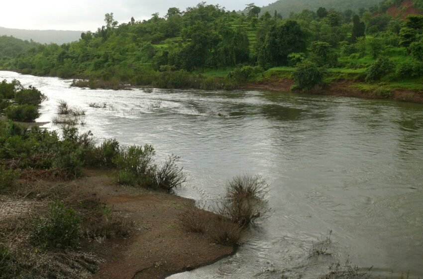 चांदेराई बाजारेपेठ अजूनही पुराच्या छायेखाली