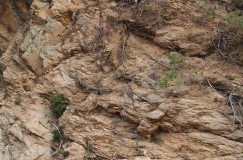 जिल्ह्यात २११ दरडग्रस्त गावांवर विशेष लक्ष
