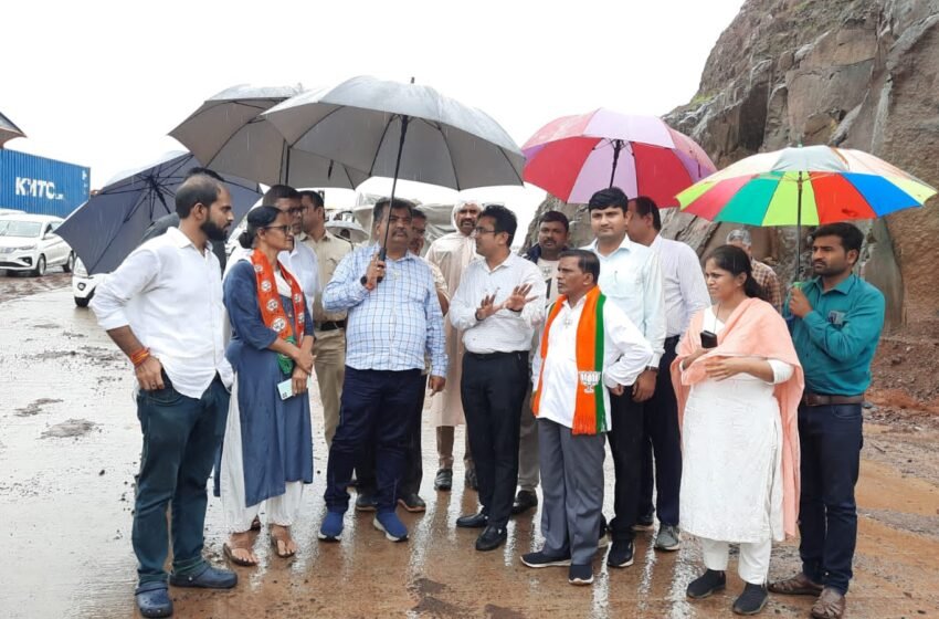 गणेशोत्सवापूर्वी सिंगल लेनचे काम पूर्ण करण्याला प्राधान्य: ना. रवींद्र चव्हाण