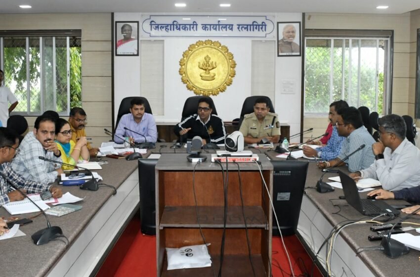 दरड प्रवण भागातील नागरिकांना समुपदेशनाने स्थलंतरीत करानिवाऱ्याचा प्रश्न कायमचा मार्गी लावण्यासाठी यादी बनवा:जिल्हाधिकारी एम. देवेंदर सिंह