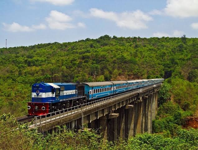 कोकण रेल्वेमार्गावर यंदा गणपतीला पश्चिम रेल्वेकडून विशेष 30 फेऱ्या: सचिन वहाळकर