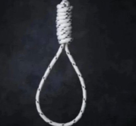  पावस-खारवीवाडा येथे तरुणाची गळफास घेत आत्महत्या