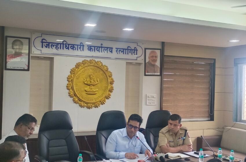 दरड प्रवण क्षेत्रात आवश्यक ठिकाणी संरक्षक भिंती उभारणार: जिल्हाधिकारी