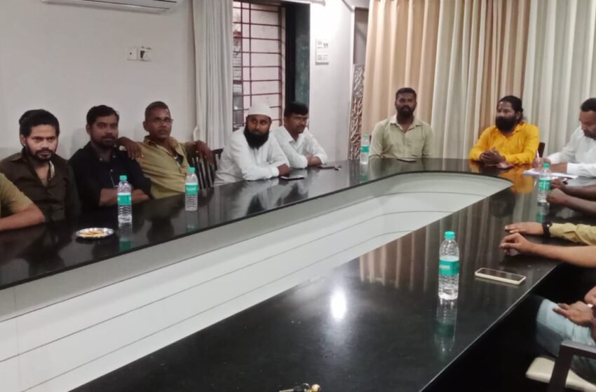 रिक्षा व्यवसायिकांना वाहतूक पोलिसांकडून होणारा त्रास थांबण्यासाठी समितीच्या अंमलबजावणीची मागणी