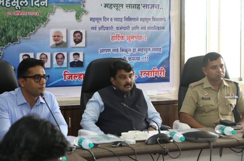अनुकंपा तत्त्वावरील २८ लाभार्थ्यांना महसूल विभागामध्ये नियुक्तीचे आदेश