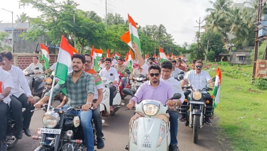 रत्नागिरी- भाजपाच्या कार्यकर्त्यांसह देशभक्तांची तिरंगा बाईक रॅली