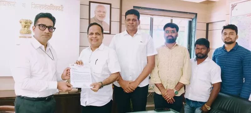 राष्ट्रवादीच्या मागणीनंतर मोकाट गुरांवर उपाय योजनेसाठी जिल्हाधिकारी घेणार बैठक