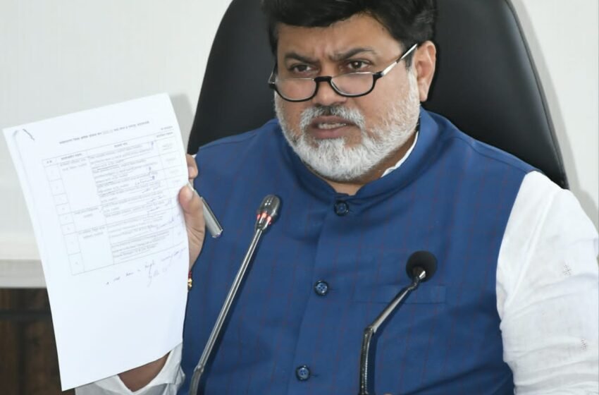 जयगडच्या जिंदाल जेटीचे काम तात्काळ बंद करण्याचे पालकमंत्री उदय सामंत यांचे आदेश
