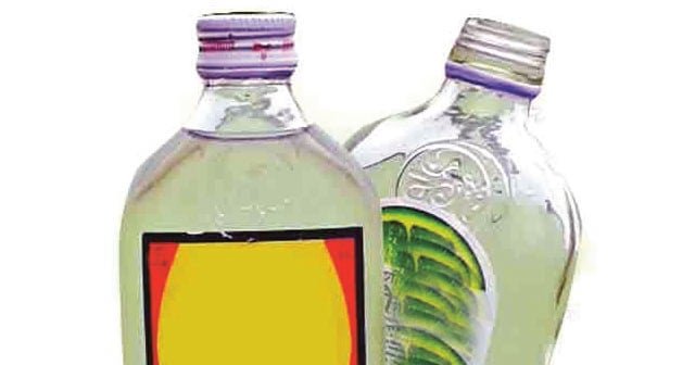 करबुडे येथे हातभट्टीची पाच लिटर दारु जप्त