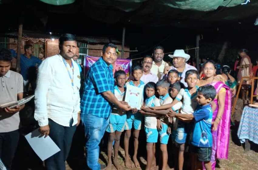 वाटद कवठेवाडी शाळाने पटकाविलेकेंद्रस्तरीय सर्वसाधारण विजेतेपद