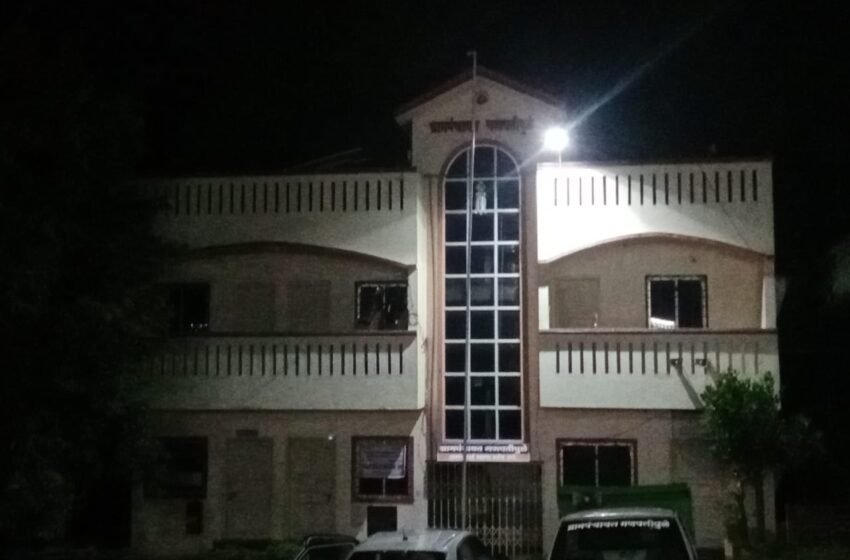 जप्तीचे सामान गणपतीपुळे ग्रामपंचायत आवारातून परस्पर नेल्याबद्दल तक्रार