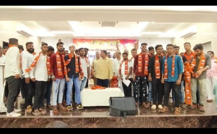जिल्ह्यात भाजपामध्ये जोरदार इनकमिंग