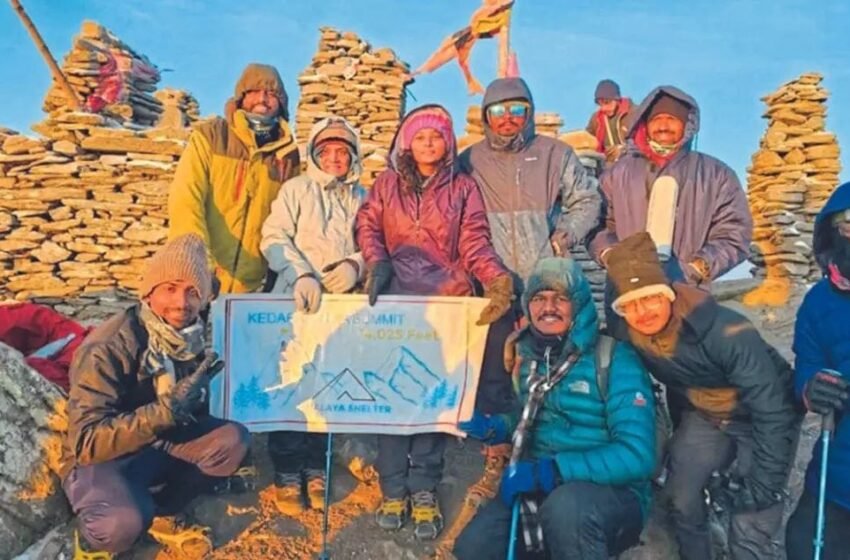 रत्नागिरीच्या 12 ट्रेकर्सनी साडेबारा हजार फूट उंचीवरील ‘केदारकंठ’ शिखर केलं सर
