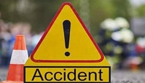 नाटेत कारच्या धडकेत दुचाकीवरील दोघे जखमी