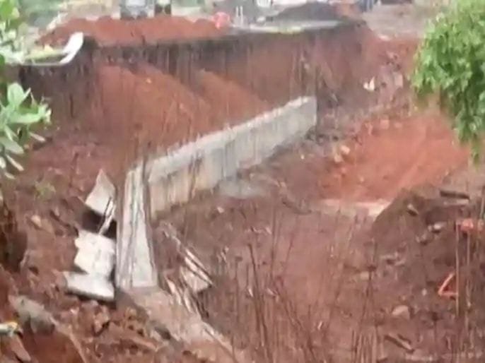 धामणी येथे नदीलगत रस्ता खचण्याचा धोका