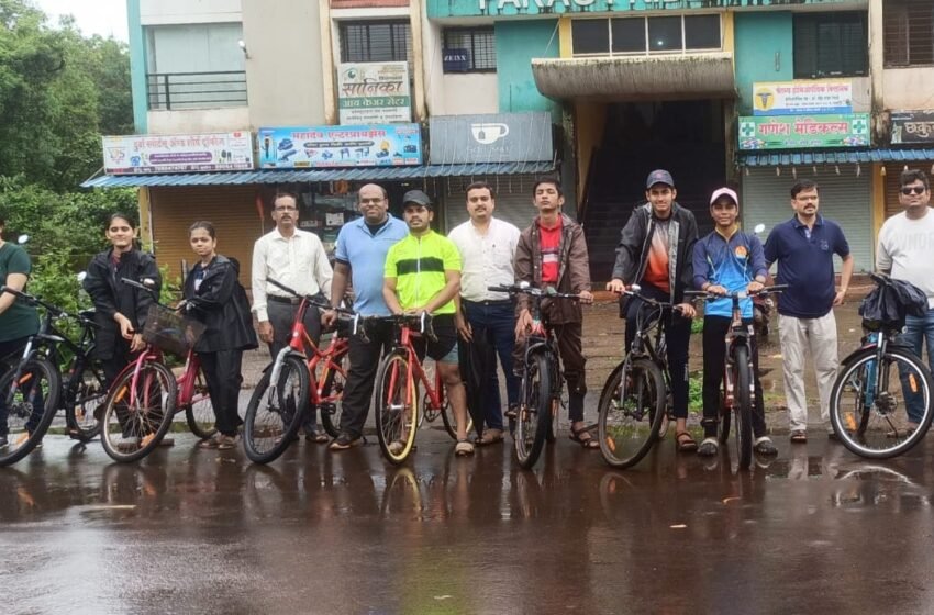 दापोलीत चार्टर्ड अकाउंटेंट सन्मानार्थ सायकल फेरी उत्साहात संपन्न