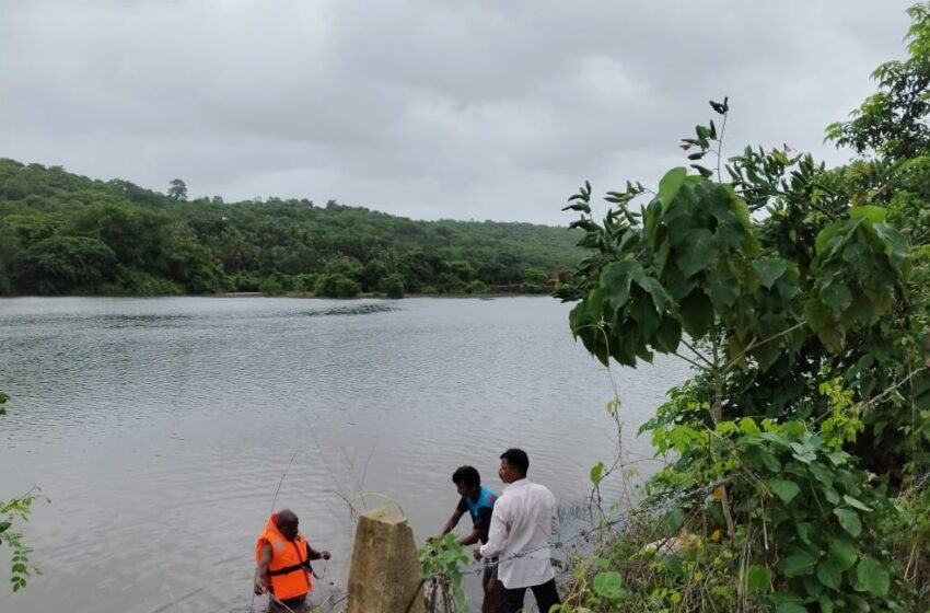 मासेमारीसाठी गेलेल्या दोघांचा कोंडसर खाडीत बुडून दुर्देवी मृत्यू