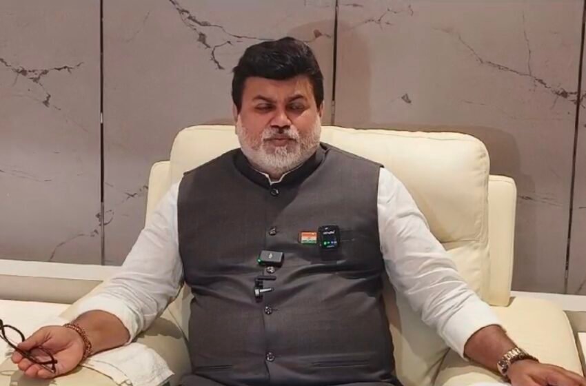 लाडकी बहीण योजनेअंतर्गत १ लाख ९८ हजार मंहिलांच्या खात्यात पैसे जमा : ना.उदय सामंत