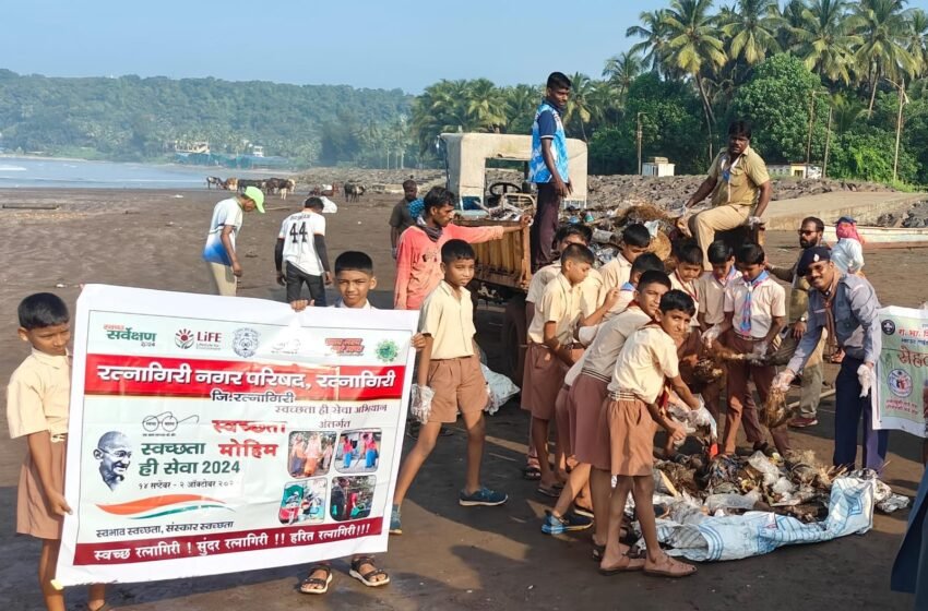 रा. भा. शिर्के प्रशालेच्या स्काऊट – गाईड, एनसीसी विभागा कडून मांडवी समुद्र किनाऱ्याची स्वच्छता