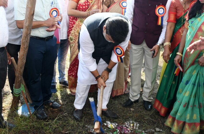  कोकण विभागीय मंडळाच्या प्रशासकीय इमारतीचे पालकमंत्र्यांच्या हस्ते भूमिपूजन