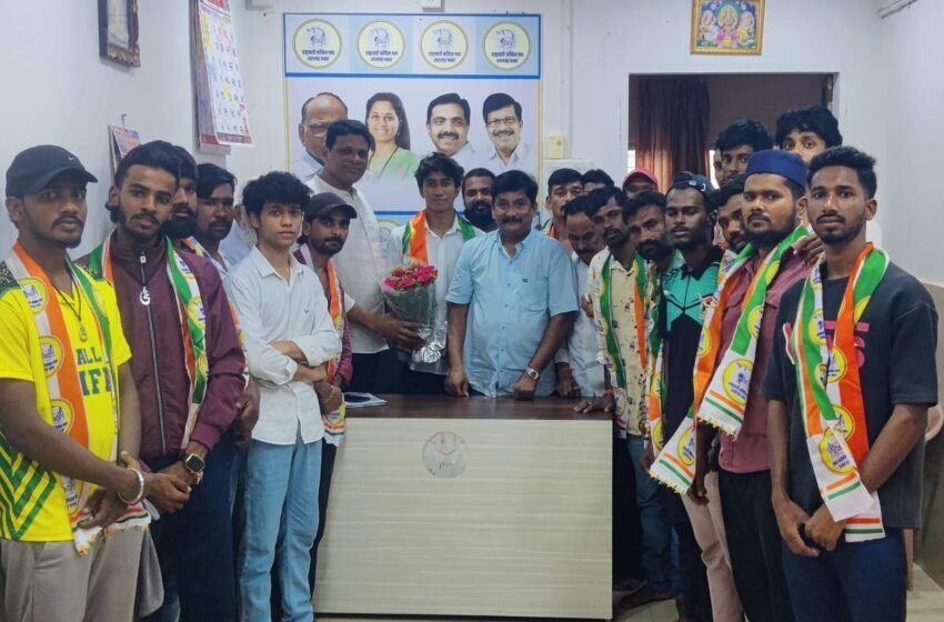 रत्नागिरी शहरातिल युवा सुहेल अनिस मालवणकर यांनी राष्ट्रवादी काँग्रेस शरदचंद्र पवार पार्टीमध्ये असंख्य कार्यकर्त्यांसमवेत केला प्रवेश
