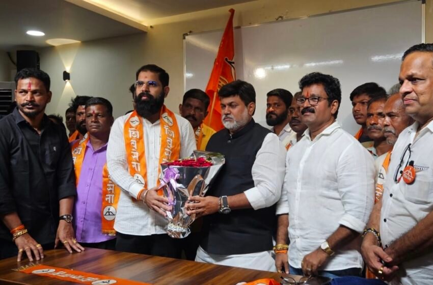  रत्नागिरीत उबाटाला धक्का परशुराम कदम यांचा शिवसेना पक्षात प्रवेश