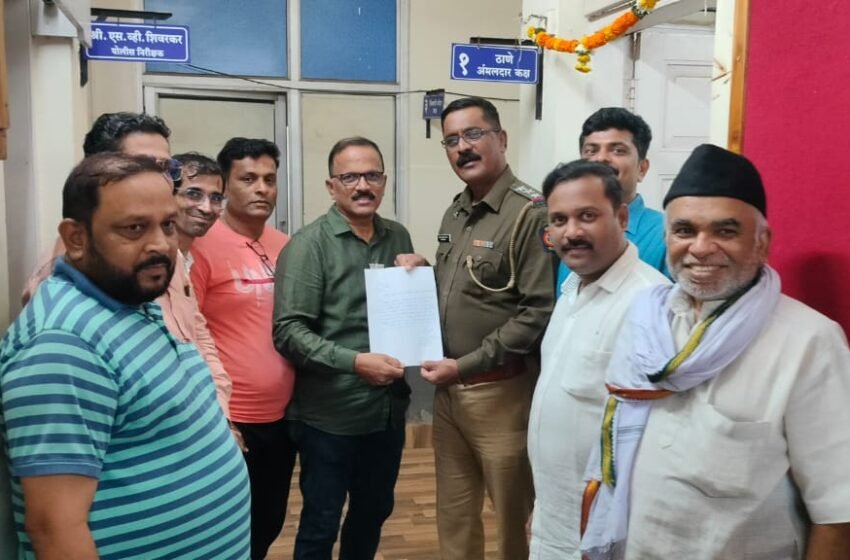 मत्स्य व्यवसाय मंत्री नितेश राणे यांचे अभिनंदनाचे बॅनर गायब
