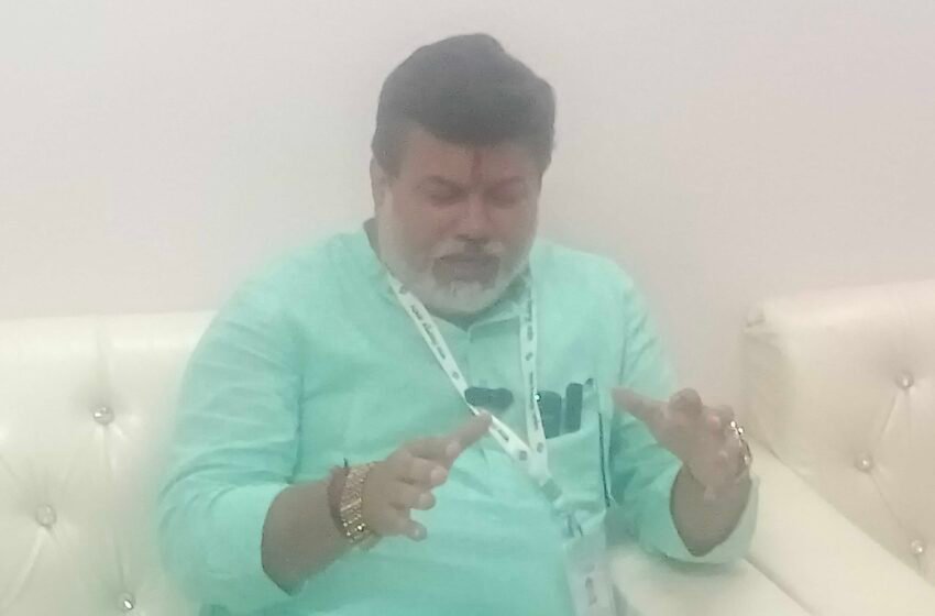  भारताचा 76 वा प्रजासत्ताक दिन पालकमंत्री उदय सामंत यांच्या हस्ते मुख्य शासकीय ध्वजारोहण