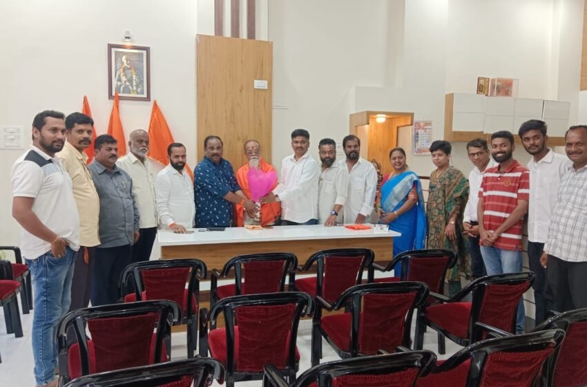 नवनिर्वाचित उपजिल्हाप्रमुख श्री दत्तात्रय कदम यांची प्रभारी रत्नागिरी (दक्षिण)जिल्हाप्रमुख पदावर निवड झाल्याबद्दल सत्कार