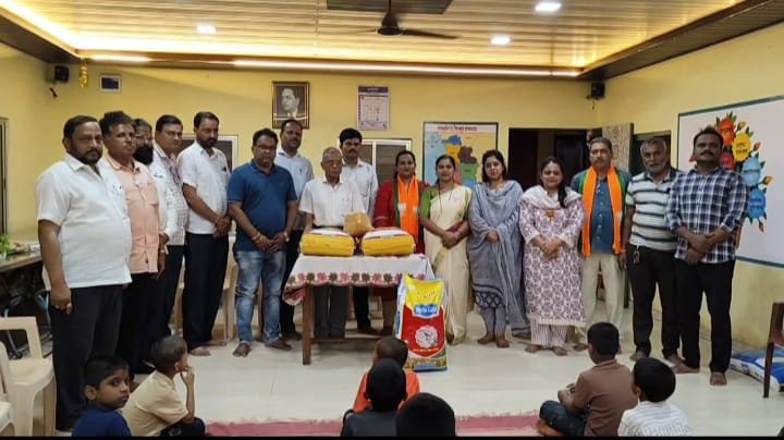  खासदार मा.नारायणराव राणे यांचा वाढदिवस विविध सामाजिक उपक्रमांनी साजरा