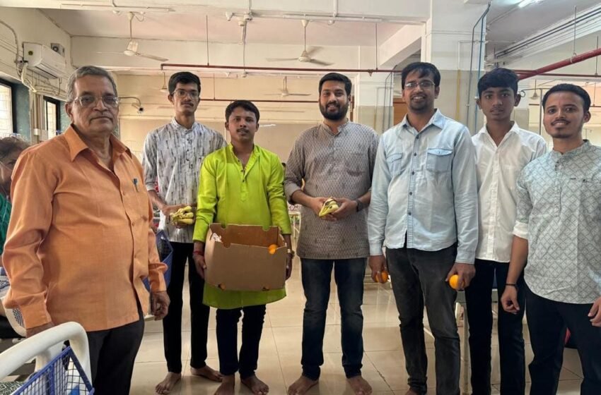 हनुमान जन्मोत्सवानिमित्त सिव्हिल हॉस्पिटलमध्ये फळ वाटप