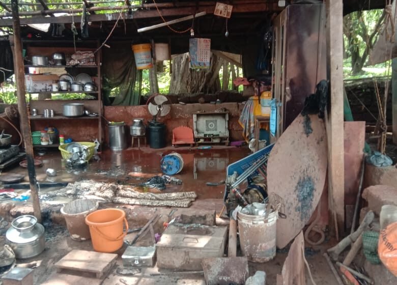  गॅस गळतीने रिक्षा जळून खाक, रेडकू जखमी, टँकर चालकाविरुद्ध गुन्हा