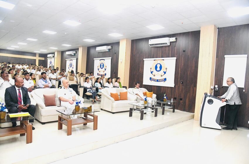  इंडियन कोस्ट गार्ड कार्यालय, रत्नागिरी येथे आंतरराष्ट्रीय न्यायाचा जागतिक दिन व पॉश अॅक्ट कायद्याबद्दल मार्गदर्शन सत्राचे आयोजन.