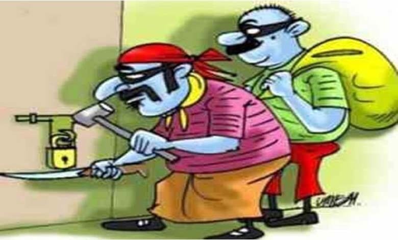  रत्नागिरीत रात्रीत ३ घरे फोडण्याचा प्रयत्न; नागरिकांमध्ये भीती