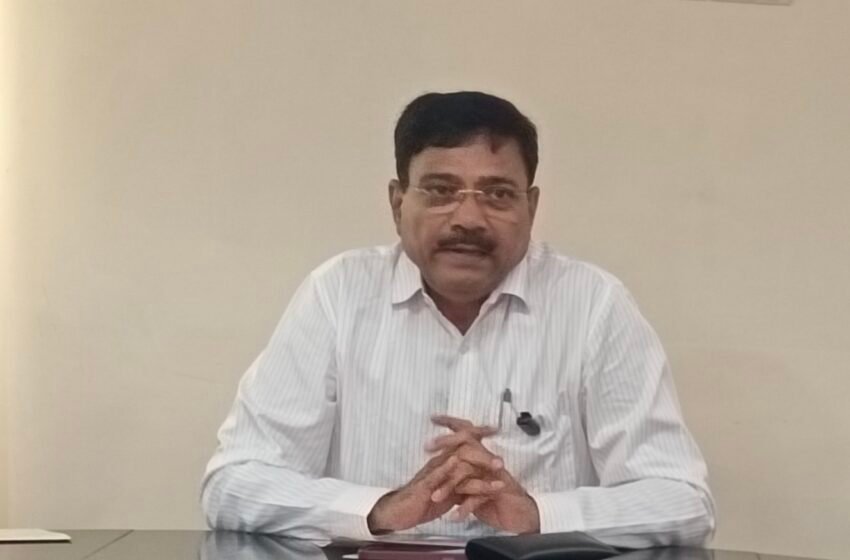  चरित्रकार धनंजय कीर साहित्य नगरीत २२ नोव्हेंबर रोजी रंगणार रत्नागिरी जिल्हा साहित्य संमेलन