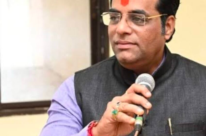  खेड नगराध्यक्षपदावर वैभव खेडेकरांचा दावा