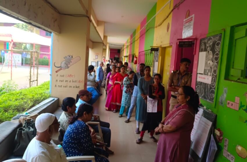  गुहागरला सर्वाधिक ७५.२६ तर सर्वात कमी रत्नागिरी ५५.०९ टक्के मतदान