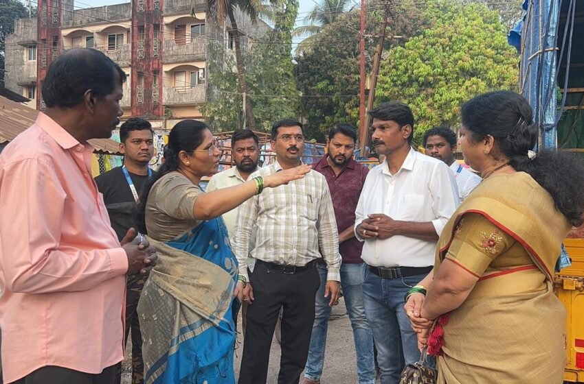  रत्नागिरी शनिवार आठवडा बाजारात नगराध्यक्षांची धडक भेट; शिस्त आणि स्वच्छतेचे विक्रेत्यांना आवाहन