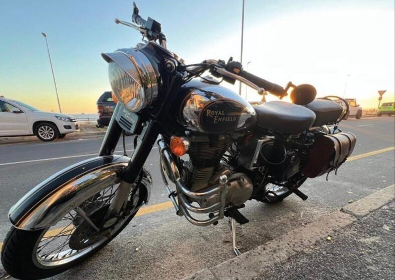  पार्किंगमधून ‘रॉयल एनफिल्ड’ लंपास