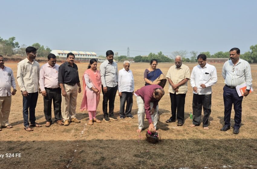  मांडकी पालवण येथे राज्यस्तरीय साहित्य संमेलनाच्या मंडप उभारणीचा शुभारंभ