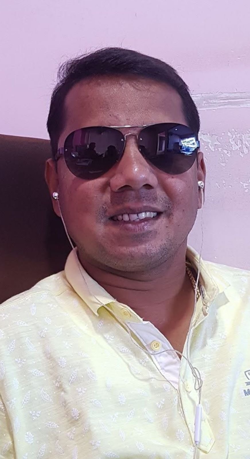 रुपेश नागवेकर यांची गोळी झाडून घेत आत्महत्या