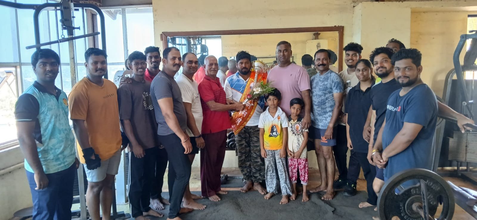 ‘रत्नसिंधू केसरी’ मारुती बिर्जेचा विलनकर जिममध्ये सत्कार