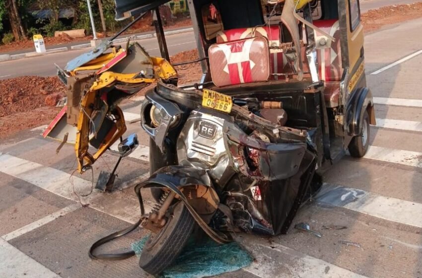  नाणीज येथे रिक्षा-ट्रॅक्टरची भीषण धडक; रिक्षाचालक ठार, दोन महिला गंभीर 