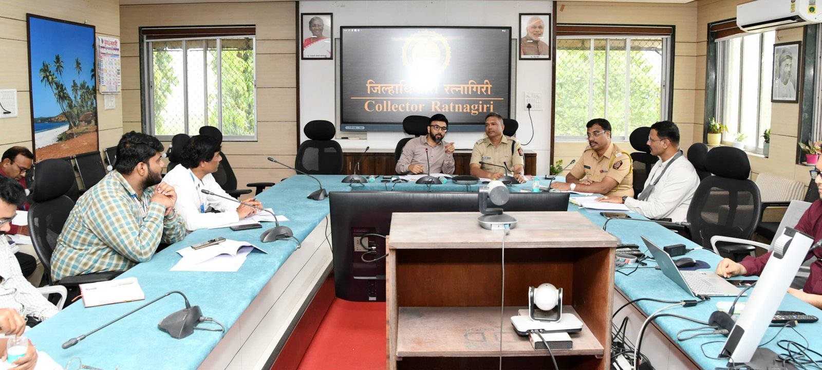नार्को को-ओर्डीनेशन जिल्हास्तरीय समितीची बैठक 2 आठवड्यात हद्दपारीची प्रलंबित प्रकरणे निकाली काढा:जिल्हाधिकारी मनुज जिंदल