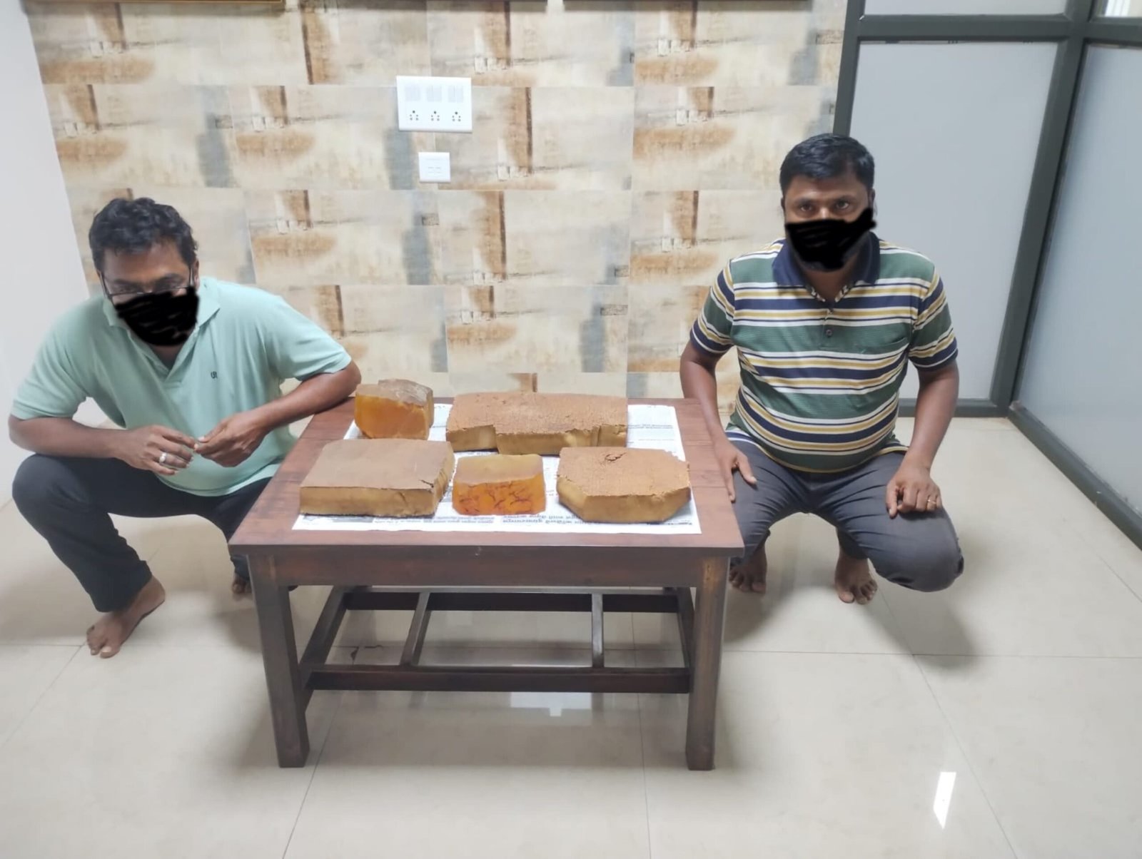 साडेदहा किलो ‘अंबरग्रिस’ जप्त; दोन संशयितांना अटक