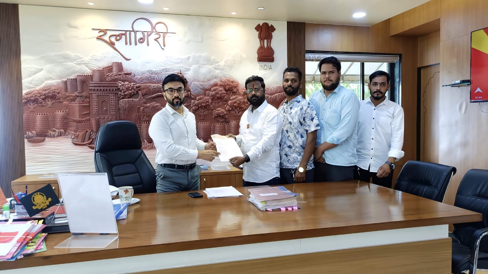 रत्नागिरी रेल्वे स्थानक दुर्घटनाप्रकरणी दोषी ठेकेदाराला काळया यादीत टाका: मनसेची मागणी