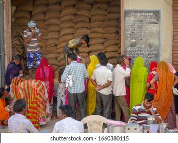 जिल्‍ह्यात तीन महिन्‍यांचे रेशन धान्‍य एकाचवेळी मिळणार