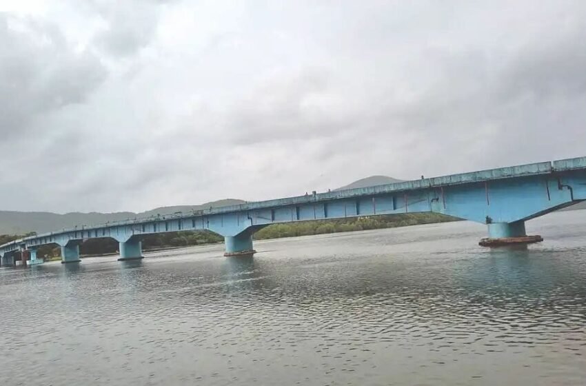  आंबेत पुलावरून वाहतूक सुरू होणार