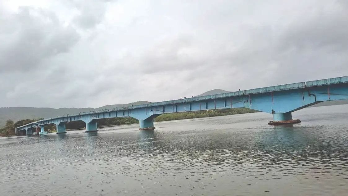 आंबेत पुलावरून वाहतूक सुरू होणार
